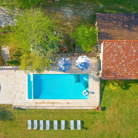 Gites Sibemol Simeyrols Exterior foto