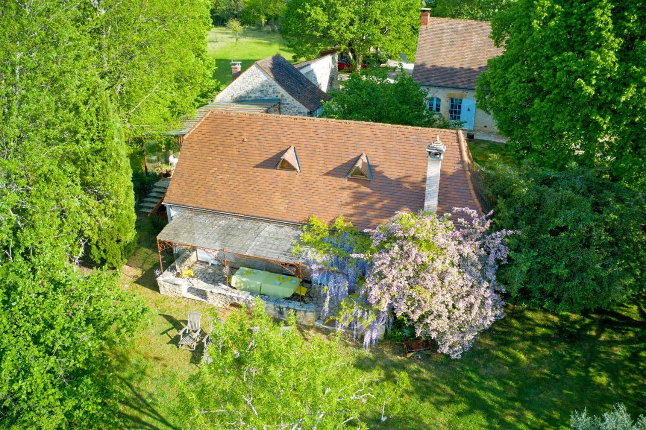 Gites Sibemol Simeyrols Exterior foto