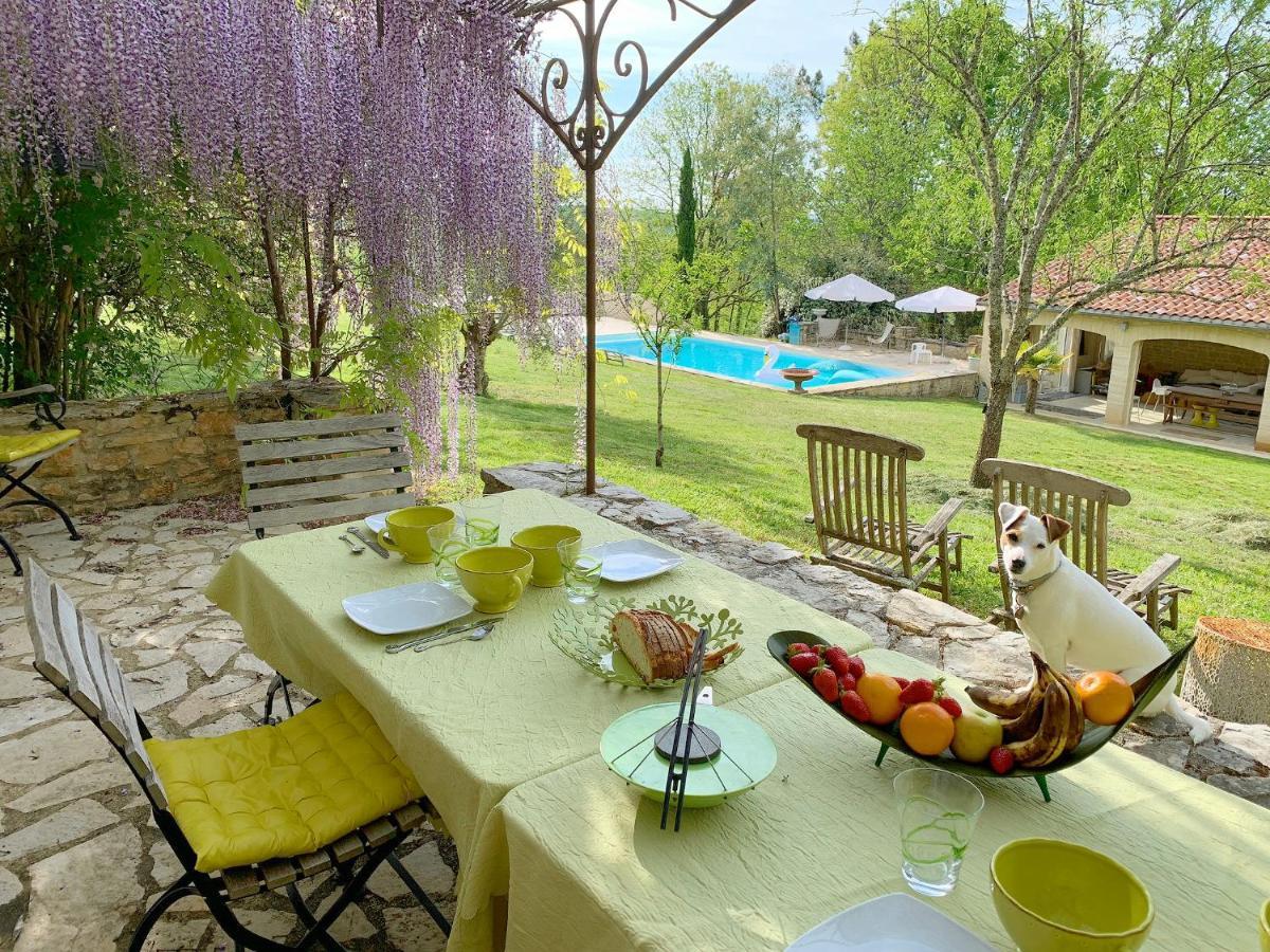 Gites Sibemol Simeyrols Exterior foto